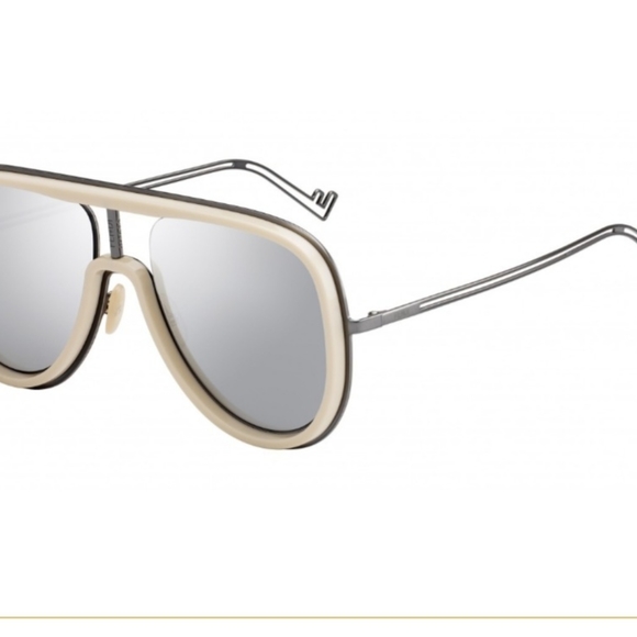 Fendi Sunnies - Picture 5 of 5